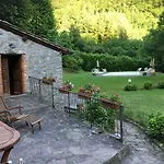 Relax Totale Nel Bosco Lucca *